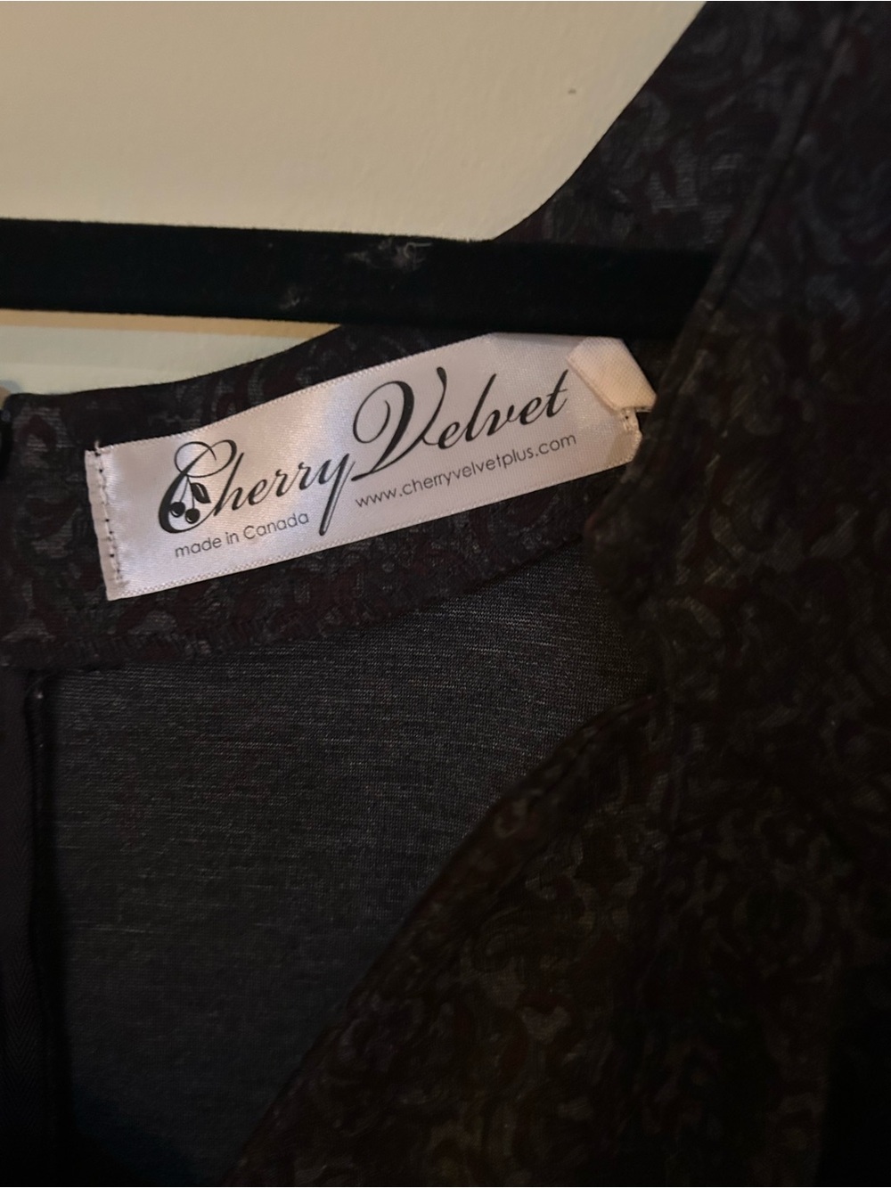 Cute Cherry Velvet Midi Dress - Picture 3 of 7